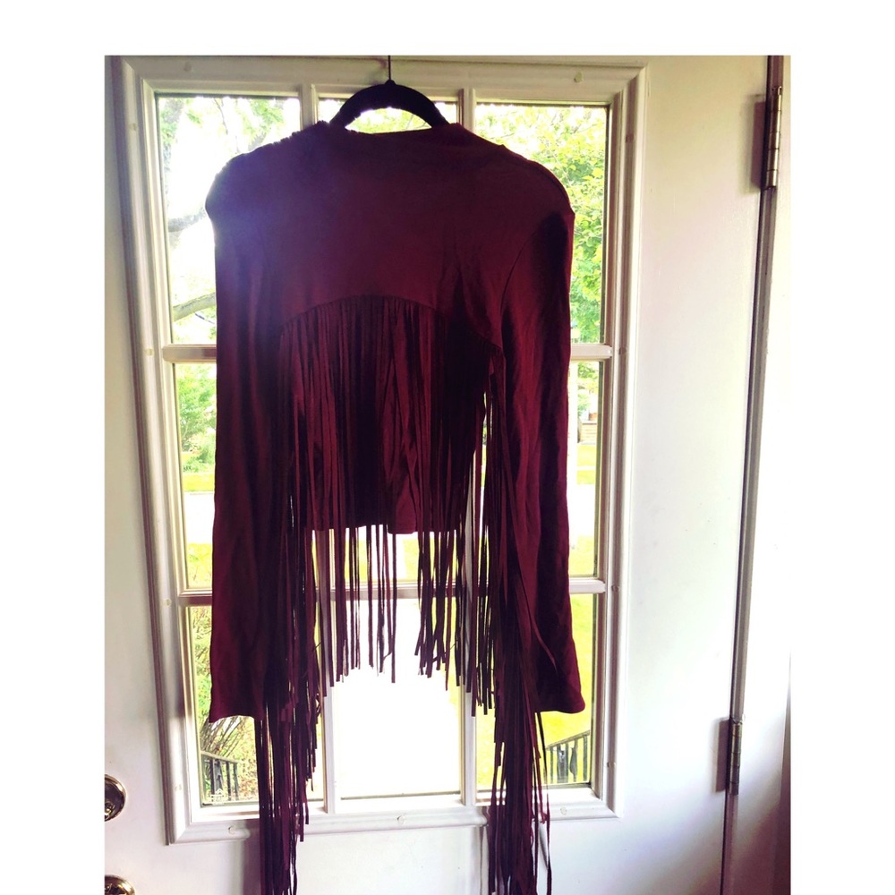 Burgundy fringe fitted top